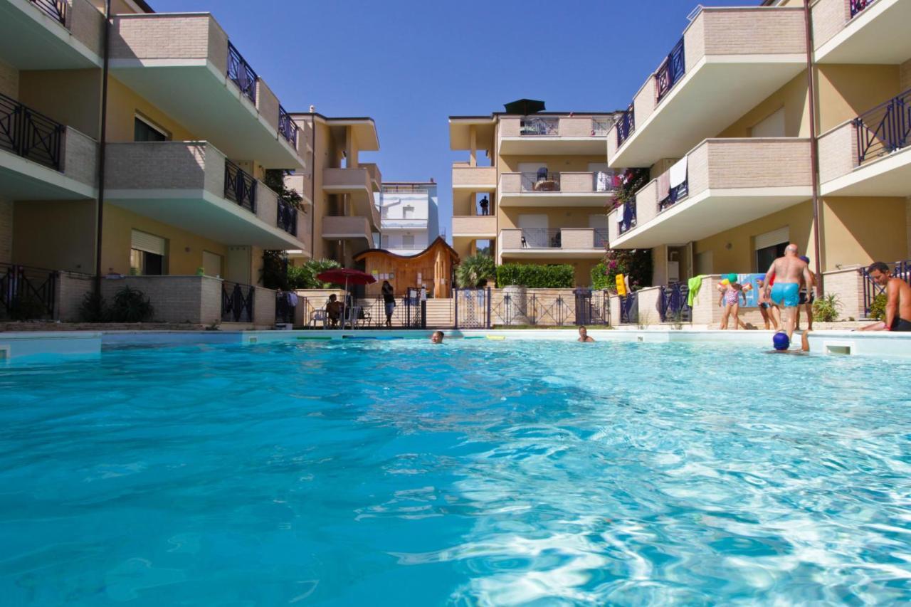 Homiday - Green Bay Village Pineto Exterior foto